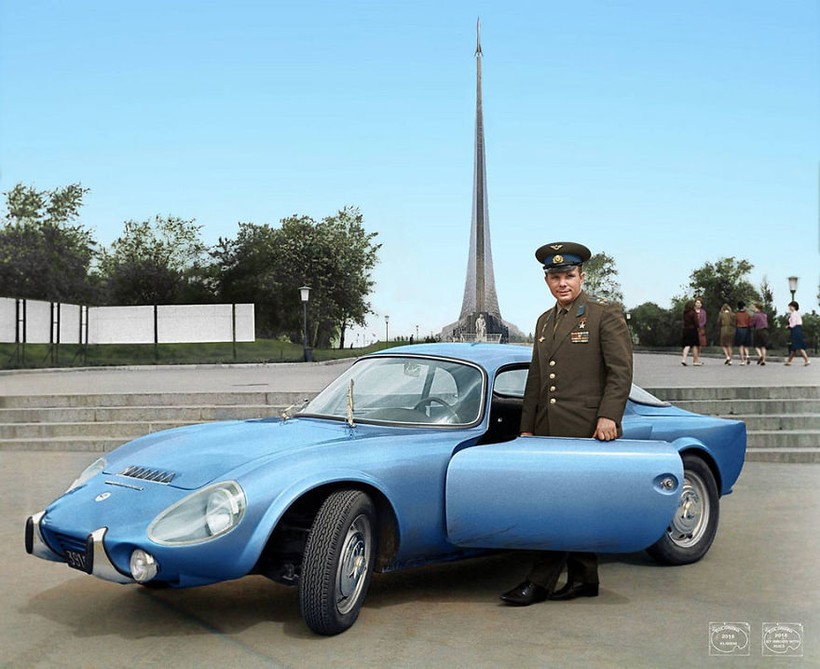 25 сенсационных раскрашенных снимков о том, как жили русские люди в 1900-1965 годах