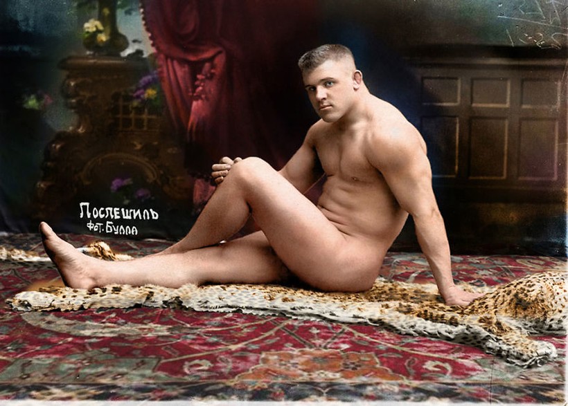 25 сенсационных раскрашенных снимков о том, как жили русские люди в 1900-1965 годах