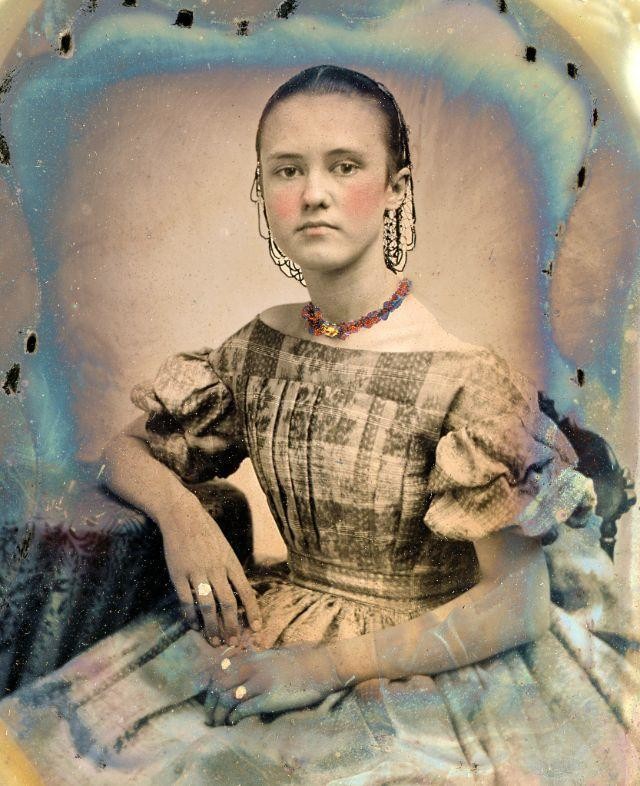 Как выглядели девушки-подростки во времена «демонической» Викторианской эпохи 