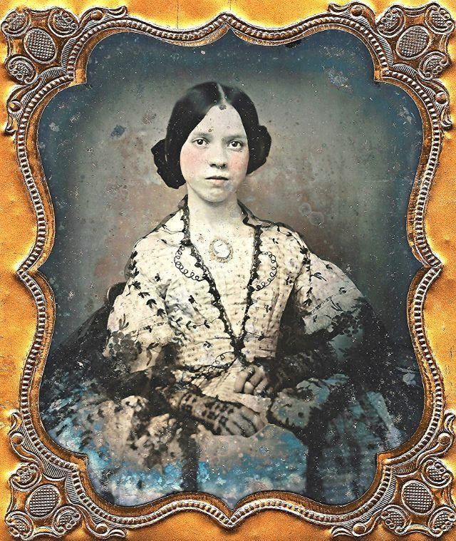 Как выглядели девушки-подростки во времена «демонической» Викторианской эпохи 