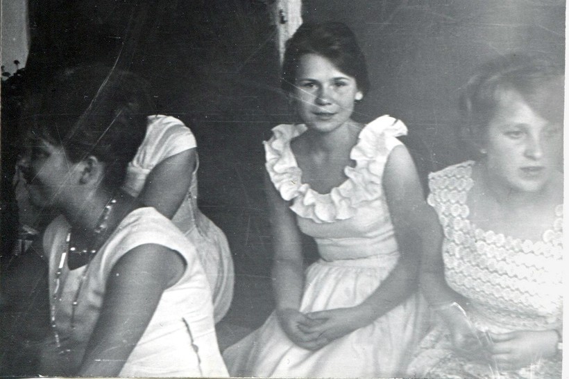 ​18 любопытных фотографий о том, какими были выпускники в СССР