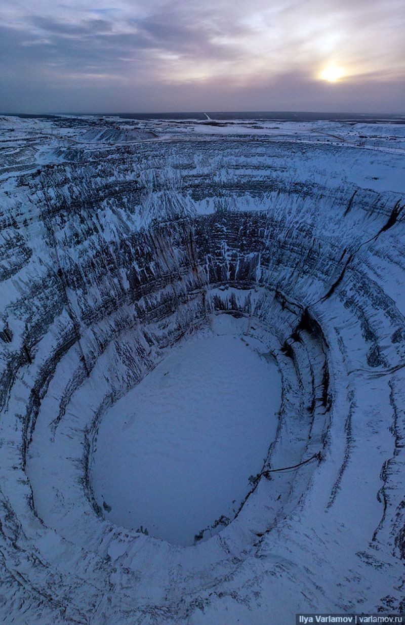 Блог - Город на обрыве: как живут люди на краю русской Марианской впадины Город на обрыве: как живут люди на краю русской Марианской впадины