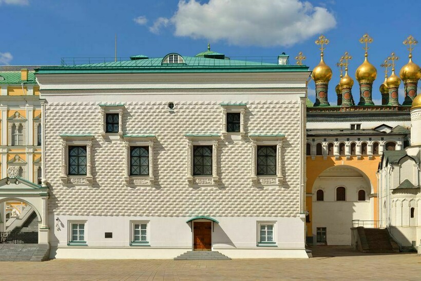 Блог - 5 старинных зданий со странными фасадами, которые напоминают терки для сыра 5 старинных зданий со странными фасадами, которые напоминают терки для сыра