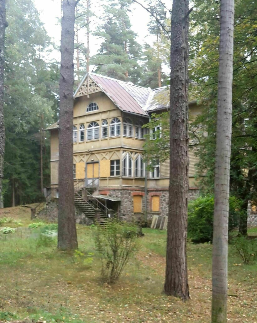Блог - 13 случаев, когда люди находили в лесу довольно странные, а порой даже пугающие вещи 13 случаев, когда люди находили в лесу довольно странные, а порой даже пугающие вещи