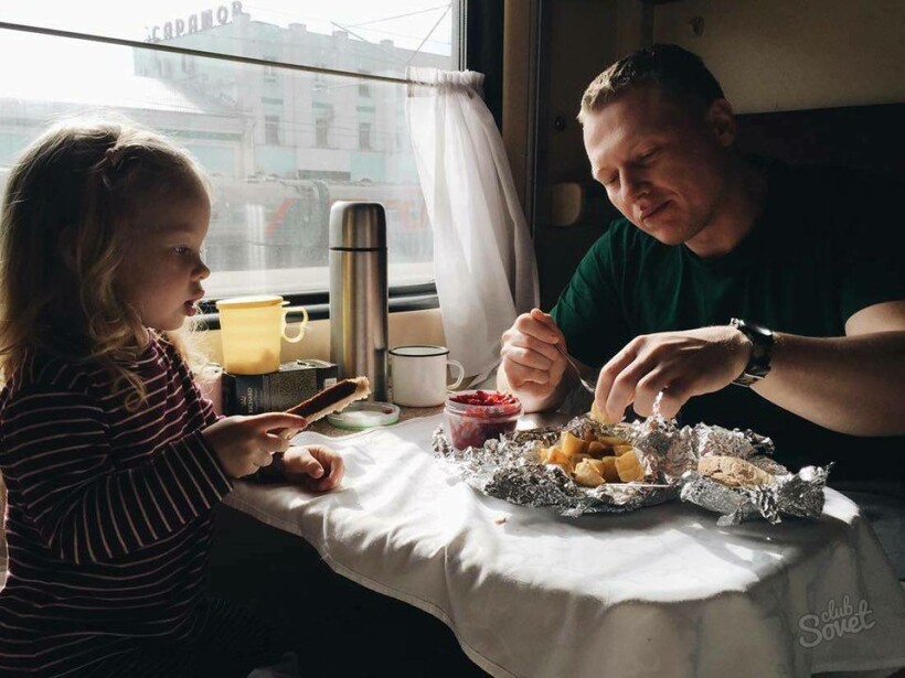Блог - Медленно, неудобно и с душком: 5 причин, из-за которых мало путешествуют поездом Медленно, неудобно и с душком: 5 причин, из-за которых мало путешествуют поездом
