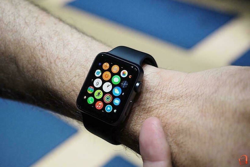 Умные часы Apple Watch задали большой тренд на ношение подобной электроники Умные часы Apple Watch задали большой тренд на ношение подобной электроники