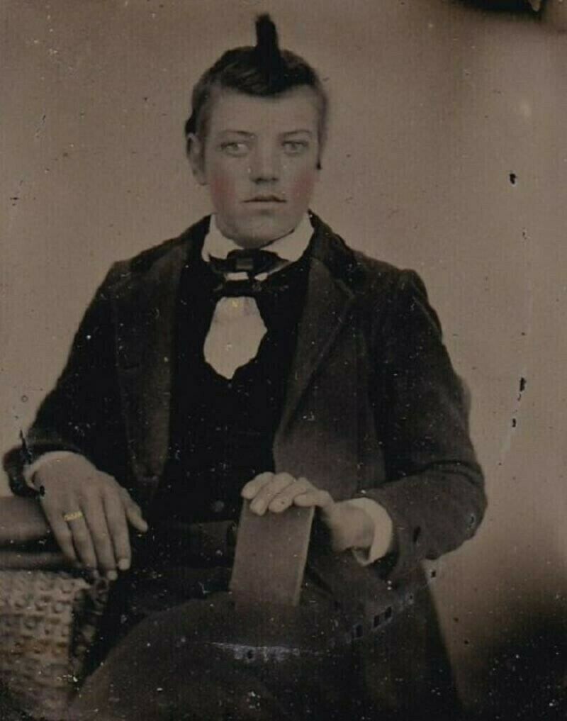Блог - 14 фотодоказательств, что раньше у мужчин были странные прически 14 фотодоказательств, что раньше у мужчин были странные прически