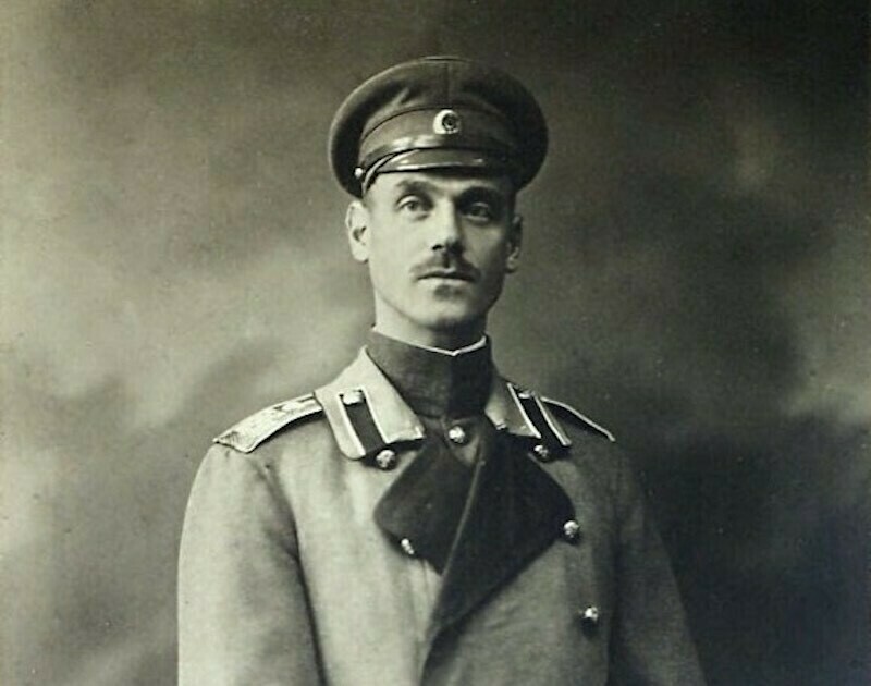 Михаил был лишен всех регалий, но его это мало волновало Михаил был лишен всех регалий, но его это мало волновало
