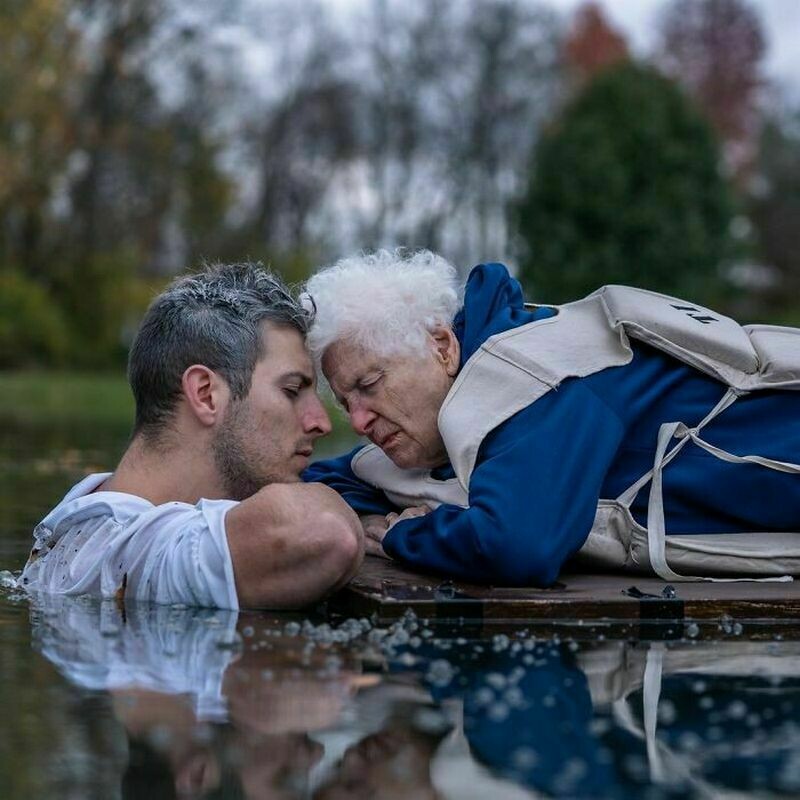 Блог - Веселью все возрасты покорны: 17 комичных фото от внука и его 95-летней бабушки Веселью все возрасты покорны: 17 комичных фото от внука и его 95-летней бабушки