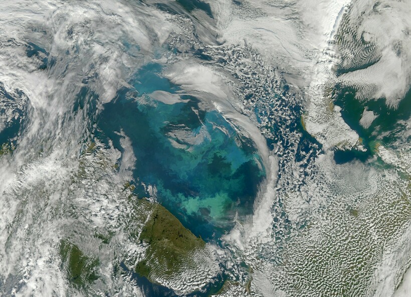 Вид на Новую Землю и Баренцево море из космоса. Фото: NASA Goddard Space Flight Center/flickr.com Вид на Новую Землю и Баренцево море из космоса. Фото: NASA Goddard Space Flight Center/flickr.com