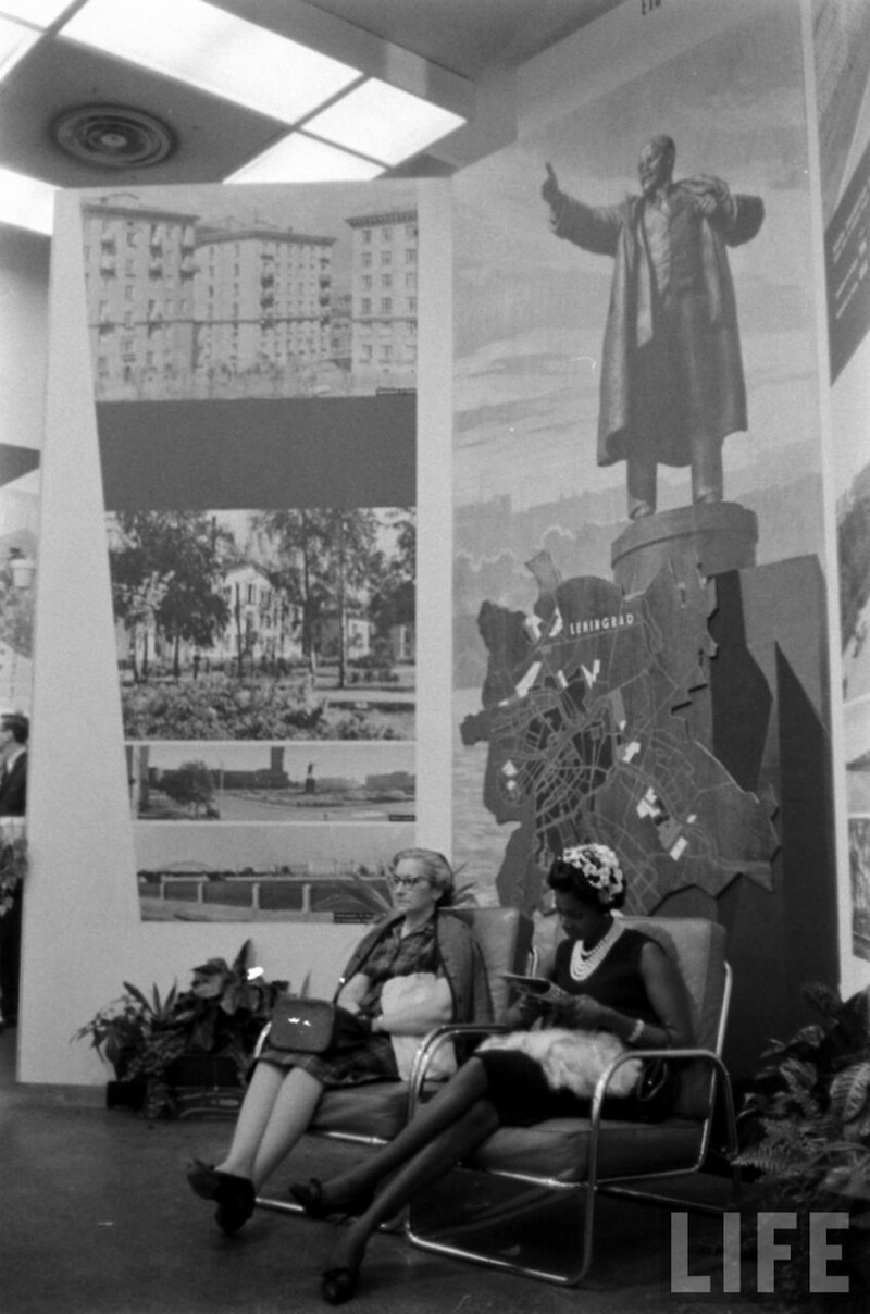 Блог - 17 снимков о том, как в 1959 году СССР провел выставку в Нью-Йорке, показав свой мир 17 снимков о том, как в 1959 году СССР провел выставку в Нью-Йорке, показав свой мир