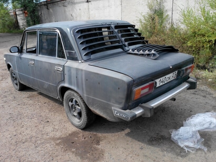 Блог - Изолента, розочки и ковры: 7 приемов тюнинга автомобиля в СССР Изолента, розочки и ковры: 7 приемов тюнинга автомобиля в СССР