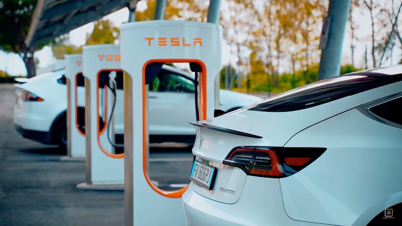 Блог - Видео: Почему батарея Tesla 4680 может закончить историю твердотельных аккумуляторов Видео: Почему батарея Tesla 4680 может закончить историю твердотельных аккумуляторов