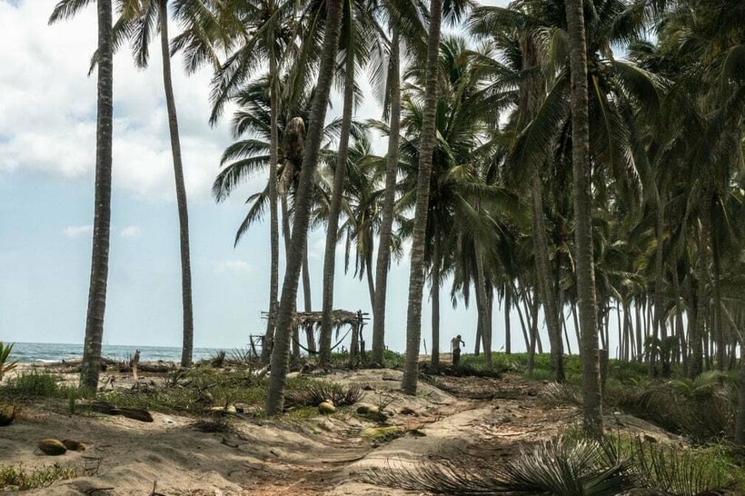 Блог - 13 печальных фото жизни на берегах, поглощаемых морем из-за глобального потепления 13 печальных фото жизни на берегах, поглощаемых морем из-за глобального потепления