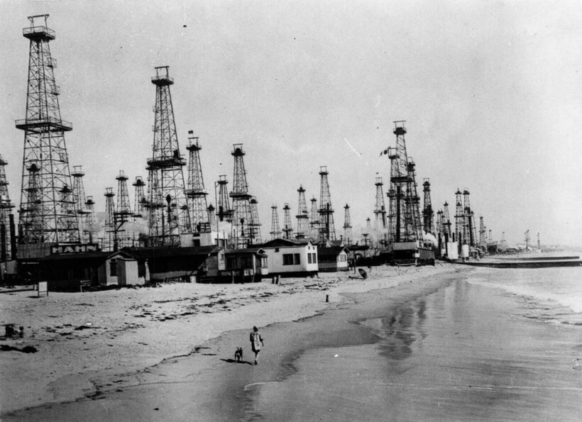 Блог - 16 фото солнечной Калифорнии, пляжи которой когда-то украшали нефтяные вышки 16 фото солнечной Калифорнии, пляжи которой когда-то украшали нефтяные вышки