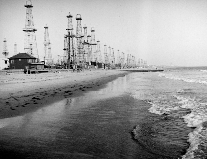 Блог - 16 фото солнечной Калифорнии, пляжи которой когда-то украшали нефтяные вышки 16 фото солнечной Калифорнии, пляжи которой когда-то украшали нефтяные вышки