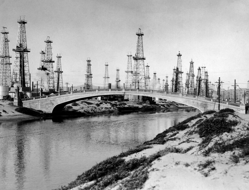 Блог - 16 фото солнечной Калифорнии, пляжи которой когда-то украшали нефтяные вышки 16 фото солнечной Калифорнии, пляжи которой когда-то украшали нефтяные вышки