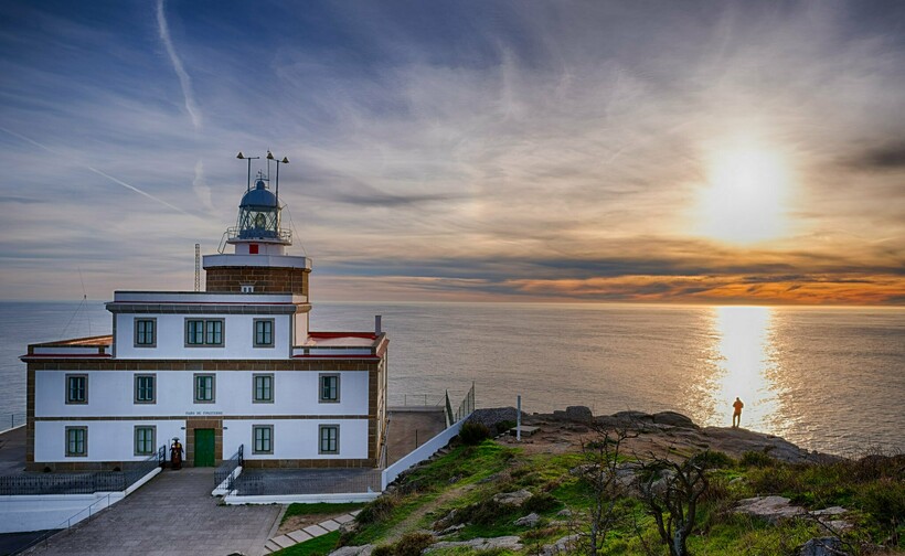 Финистерре в Галисии — место, где кончается Европа. Фото: alvarogonzalezfotografia.com. Автор: Alvaro Gonzales Финистерре в Галисии — место, где кончается Европа. Фото: alvarogonzalezfotografia.com. Автор: Alvaro Gonzales