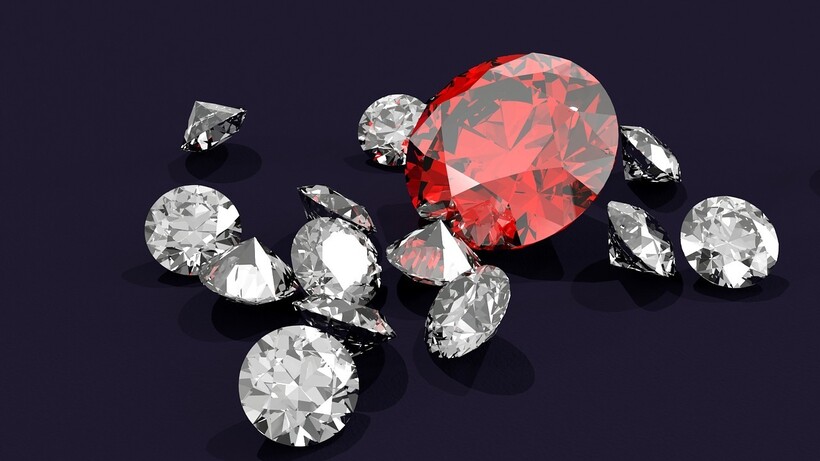 Рассмотреть искусственные алмазы можно только под микроскопом. Фото: Peter-Lomas/pixabay.com Рассмотреть искусственные алмазы можно только под микроскопом. Фото: Peter-Lomas/pixabay.com