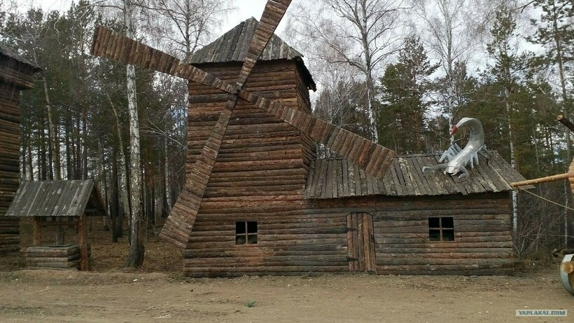 Скорпион на крыше. Фото: yaplakal.com Скорпион на крыше. Фото: yaplakal.com