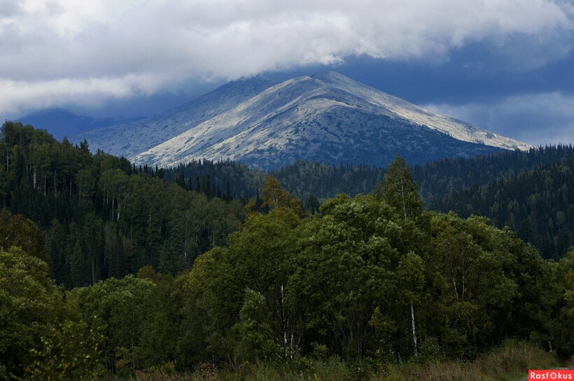 Гора Малый Зуб. Фото: rasfokus.ru Гора Малый Зуб. Фото: rasfokus.ru