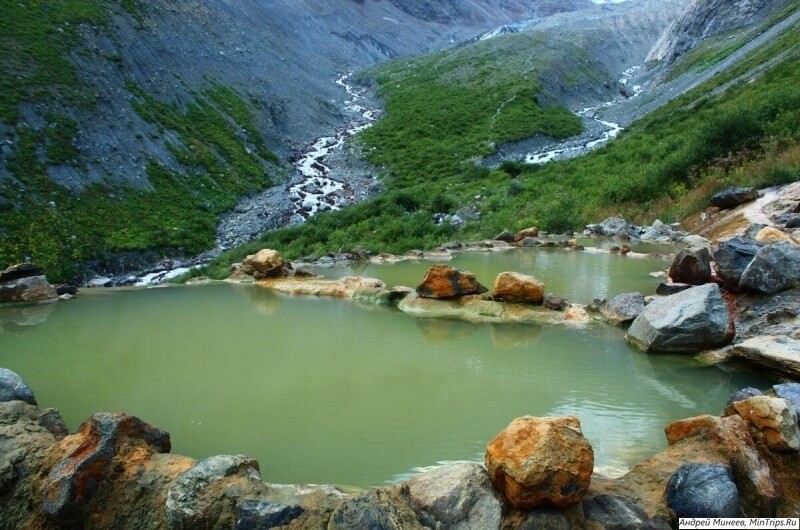 Кармадонские ванны. Фото: mintrips.ru Кармадонские ванны. Фото: mintrips.ru