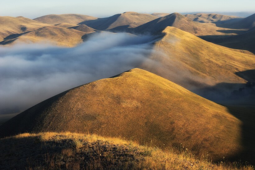 Долгие горы в конце лета. Фото: vsegda-pomnim.com Долгие горы в конце лета. Фото: vsegda-pomnim.com