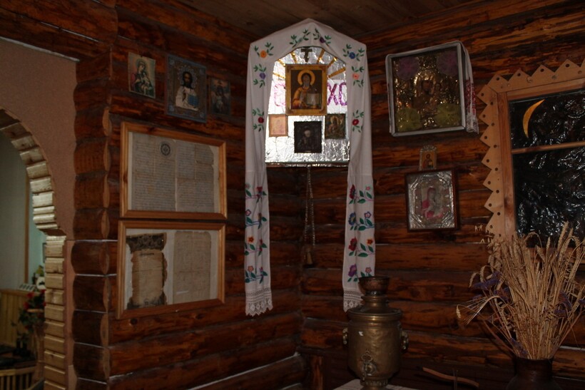 Реконструкция избы в поселке Неманское, Калининградская область. Фото: Наталья Макарова Реконструкция избы в поселке Неманское, Калининградская область. Фото: Наталья Макарова