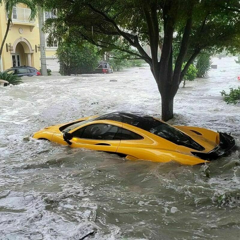 Блог - 12 фото, которые показывают разрушительные последствия урагана «Иэн» 12 фото, которые показывают разрушительные последствия урагана «Иэн»