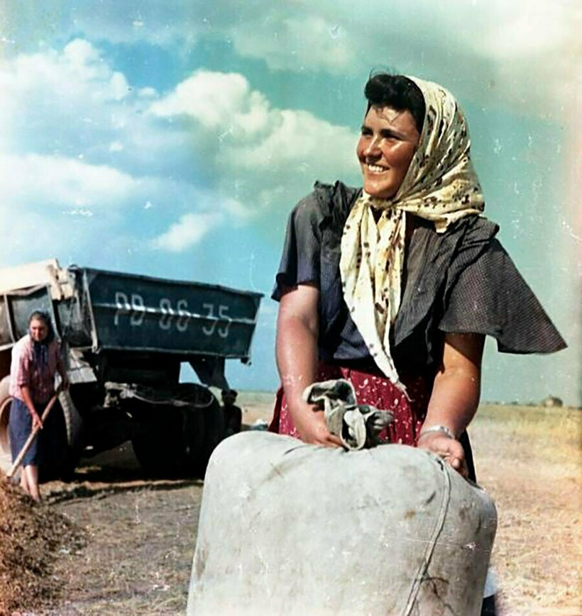 Блог - 14 фотографий Всеволода Тарасевича, первого в СССР уличного фотографа 14 фотографий Всеволода Тарасевича, первого в СССР уличного фотографа