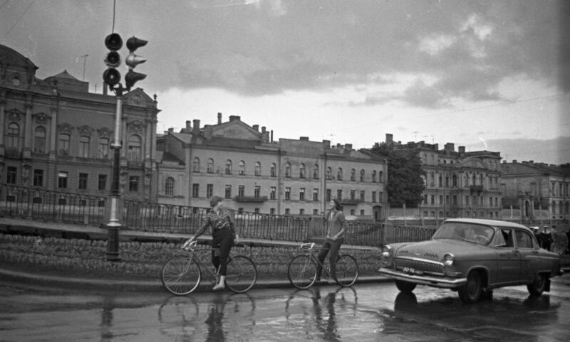 Блог - 14 фотографий Всеволода Тарасевича, первого в СССР уличного фотографа 14 фотографий Всеволода Тарасевича, первого в СССР уличного фотографа