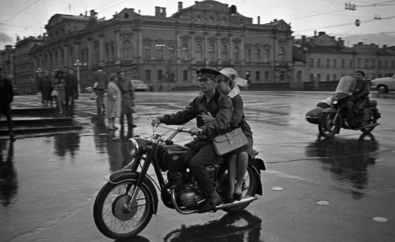 Блог - 14 фотографий Всеволода Тарасевича, первого в СССР уличного фотографа 14 фотографий Всеволода Тарасевича, первого в СССР уличного фотографа