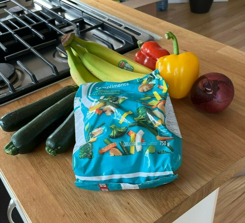 Блог - От Аляски до России: 14 человек показали, сколько стоят продукты там, где они живут От Аляски до России: 14 человек показали, сколько стоят продукты там, где они живут