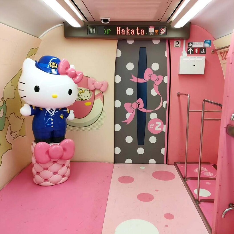 Блог - 14 чудесных снимков из поезда Hello Kitty, который курсирует по Японии 14 чудесных снимков из поезда Hello Kitty, который курсирует по Японии
