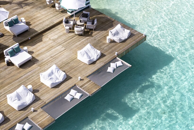 Блог - Где закаты вкуснее коктейлей: открылся обновлённый Nautilus Bar в Sun Siyam Vilu Reef Где закаты вкуснее коктейлей: открылся обновлённый Nautilus Bar в Sun Siyam Vilu Reef