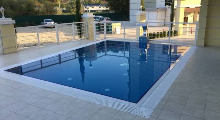 Grand-Shato Hotel