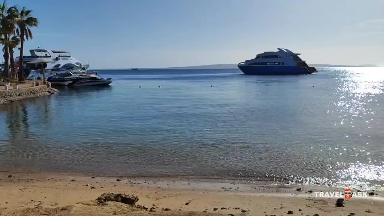 La Rosa Waves Resort (Ex. Premium Seagull Resort)