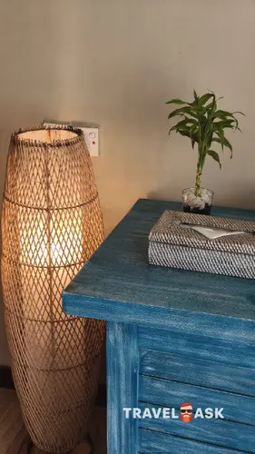 Thaproban Pavillion Waves