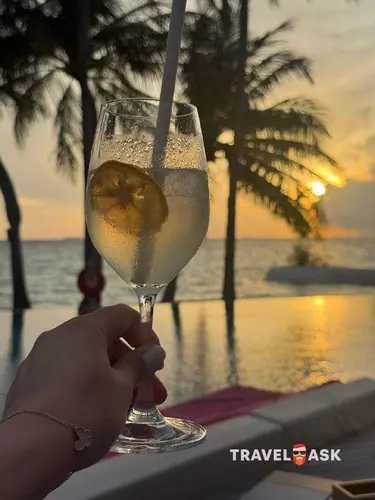 Ozen Life Maadhoo (Ex. Ozen By Atmosphere At Maadhoo)