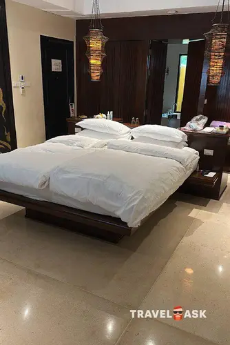 Paradox Resort Phuket (Ex.Movenpick Resort & Spa Karon Beach)