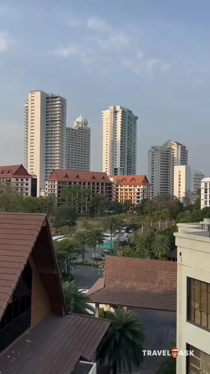 Novotel Pattaya Modus Beachfront Resort (Ex. Modus Resort Pattaya, Ex. Centara Grand Modus Resort Pattaya)
