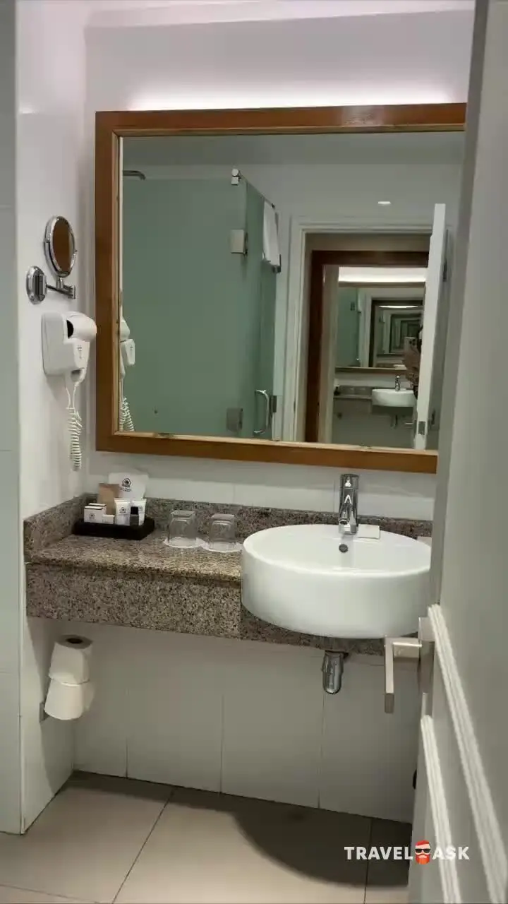 Coral Strand Smart Choice Hotel