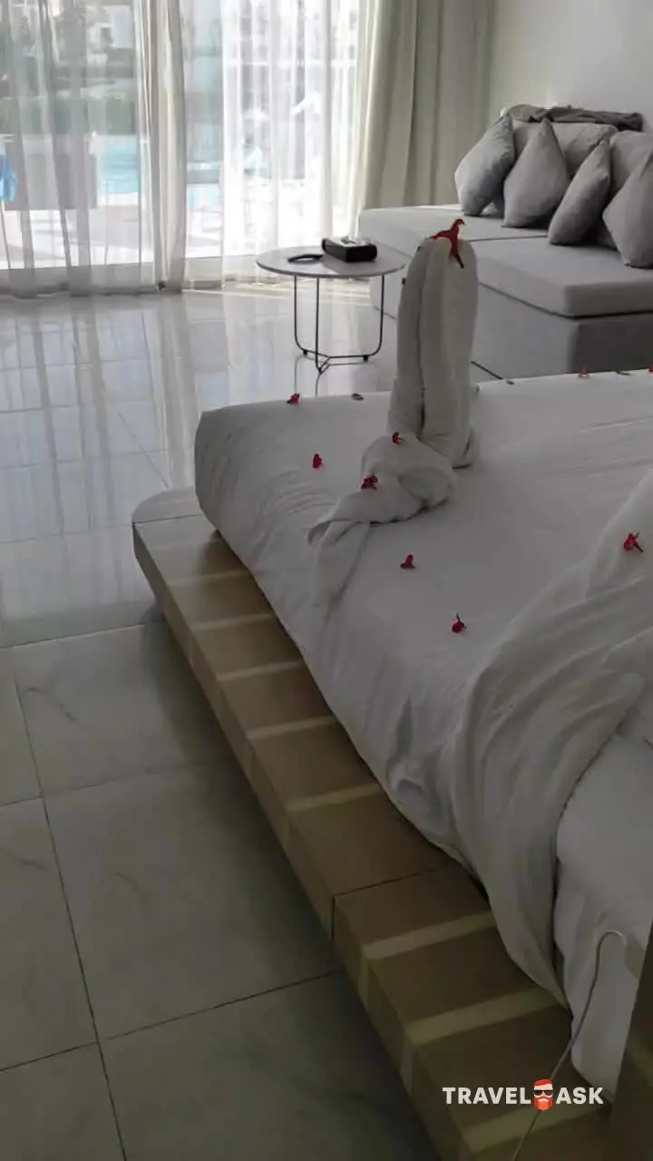 Sunrise White Hills Resort