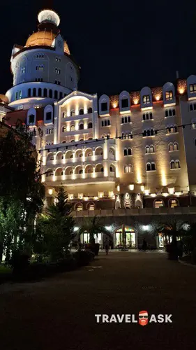 Богатырь Отель-Замок