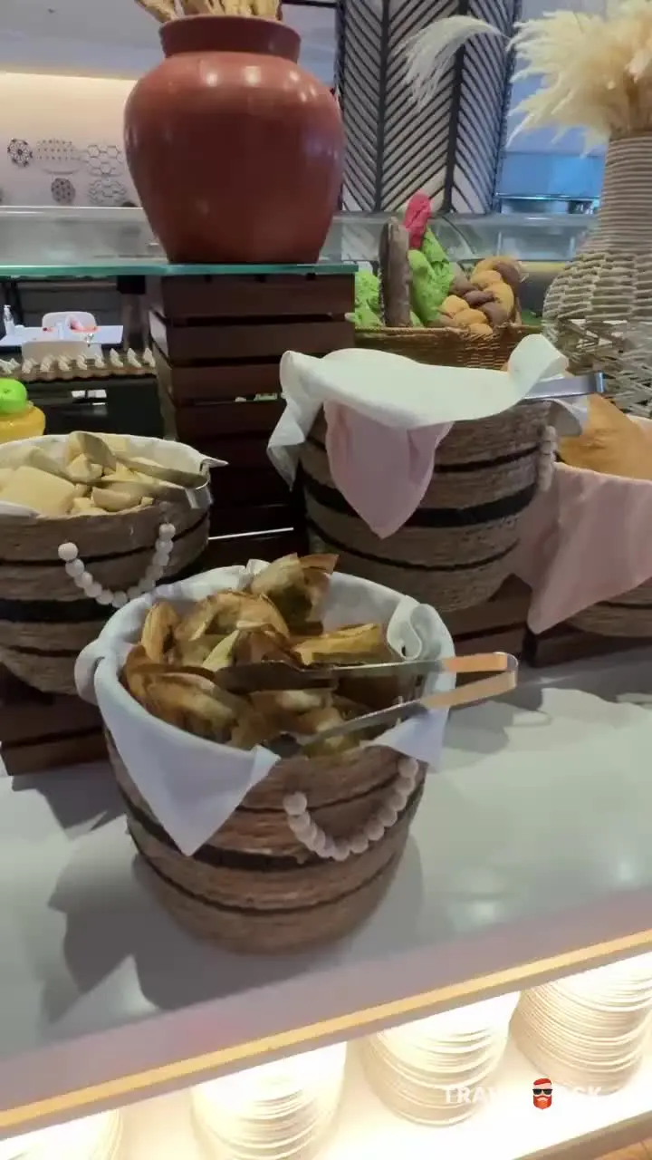 Holiday International Sharjah Hotel