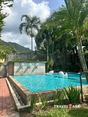 Baan Karon Resort