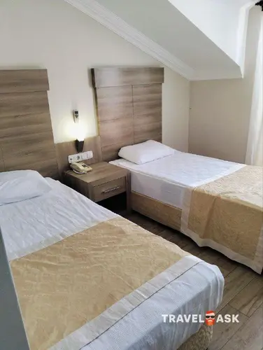 Club Side Coast Hotel