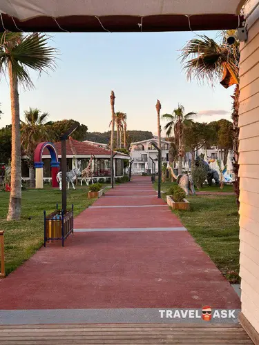 Benata Hotel