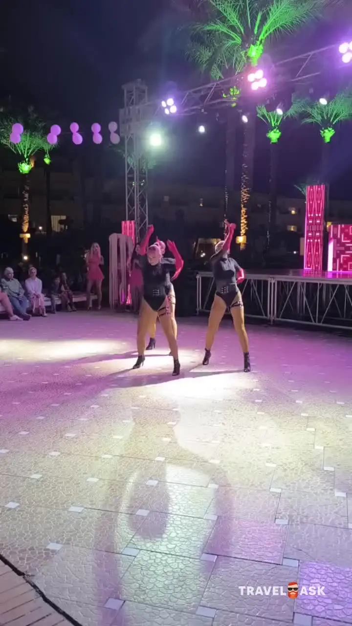 Amwaj Oyoun Resort & Casino