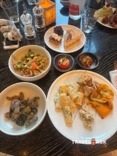 Andaz Dubai The Palm, By Hyatt